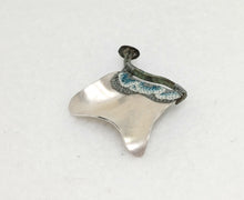 Load image into Gallery viewer, Mudlarked nail &amp; Silver brooch
