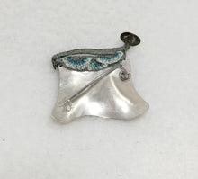 Load image into Gallery viewer, Mudlarked nail &amp; Silver brooch
