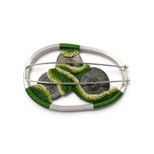 Load image into Gallery viewer, Brooch - Old Buttons brooch

