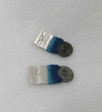 Load image into Gallery viewer, Button earrings
