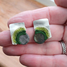 Load image into Gallery viewer, Button earrings - studs
